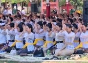 Jelang Hari Raya Nyepi Ratusan Umat Hindu Gelar Upacara Melasti di Pantai Bandengan