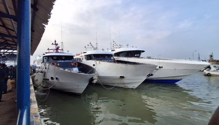 Libur Idul Fitri Penyebrangan ke Karimunjawa Meningkat