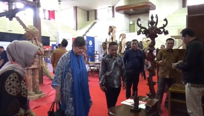 Wakil MPR RI Lestari Moerdijat Buka Jepara International Furniture Buyer Weeks 2026