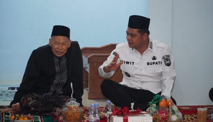 Masuk Kerja Setelah Lebaran, Bupati Jepara Berkunjung ke Kiai dan Tokoh Masyarajat