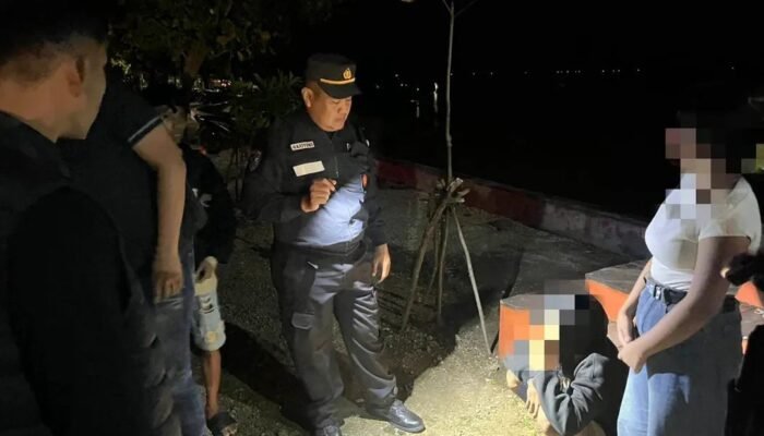 Tim Siraju Polres Jepara Bubarkan Pesta Miras di Pesisir Pantai