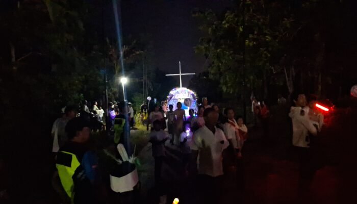 Perayaan Paskah Ribuan Umat Kristiani Jepara Gelar Pawai Subuh Suci