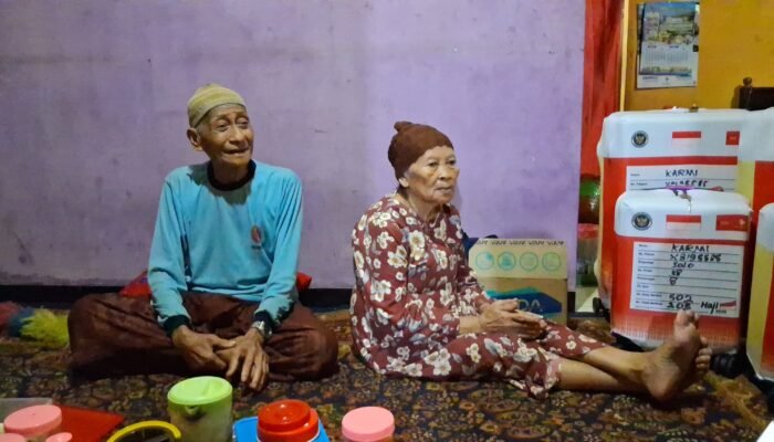 Perjuangan Penjual Bubur di Jepara, Menabung Bertahun-tahun Hingga Akhirnya Berangkat Haji