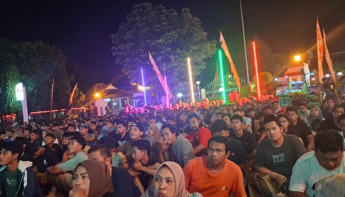Ribuan Warga Jepara Tegang Nobar Dewa United Vs Persijap Jepara