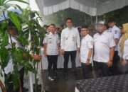 Tingkatkan PADes Pemkab Jepara Tanam Pohon di Turus Jalan