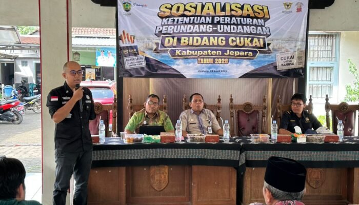 Warga Kedung Jepara Diajak Perangi Rokok Ilegal