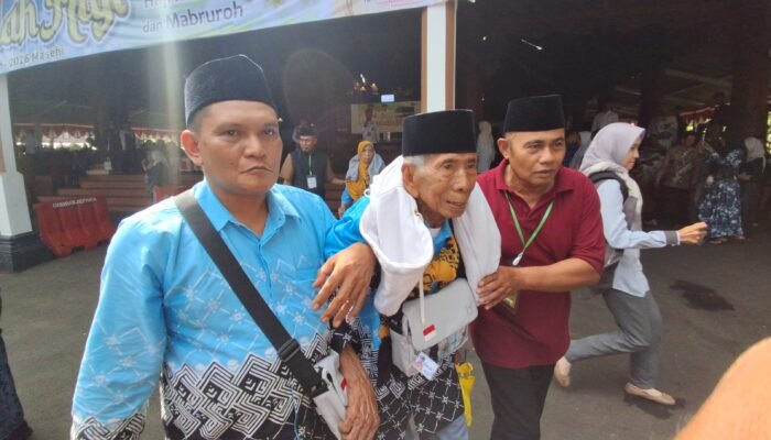 1.541 Jemaah Haji Jepara Diberangkatkan, Didominasi Perempuan dan Lansia