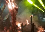Ribuan Wisatawan Padati Perang Obor Tegalsambi, Tradisi Tolak Bala yang Kini Jadi Magnet Wisata Jepara