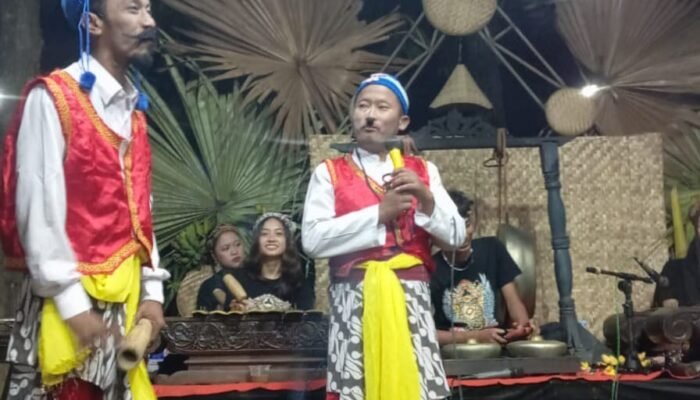 Lakon Uwit, Ajak Masyarakat Jaga Kelestarian Alam dan Kerukunan