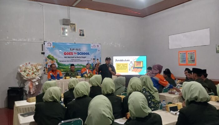PT Bhumi Jati Power bersama PWI Jepara Bekali Siswa MA Matholiul Huda Bugel Literasi dan Jurnalisme Digital