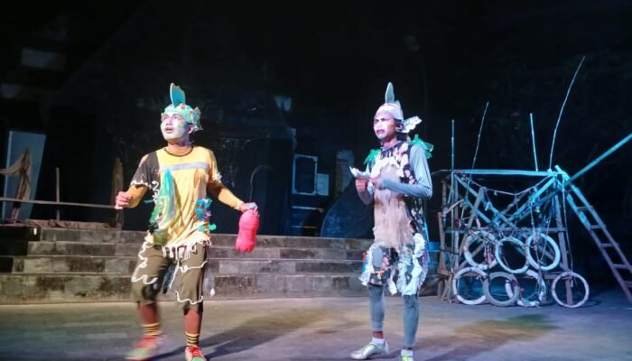Bawa Misi Kelestarian Alam, Teater Lentera Jepara Pentas Keliling
