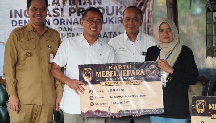 850 Kartu Mebel Jepara Sudah Dibagikan, Pekerja Dapat Akses BPJS hingga Bantuan Pendidikan