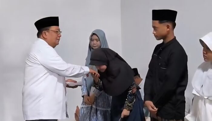Seribu Anak Yatim Jepara Terima Santunan, Abdul Wachid : Tak Boleh Ada Anak Putus Sekolah
